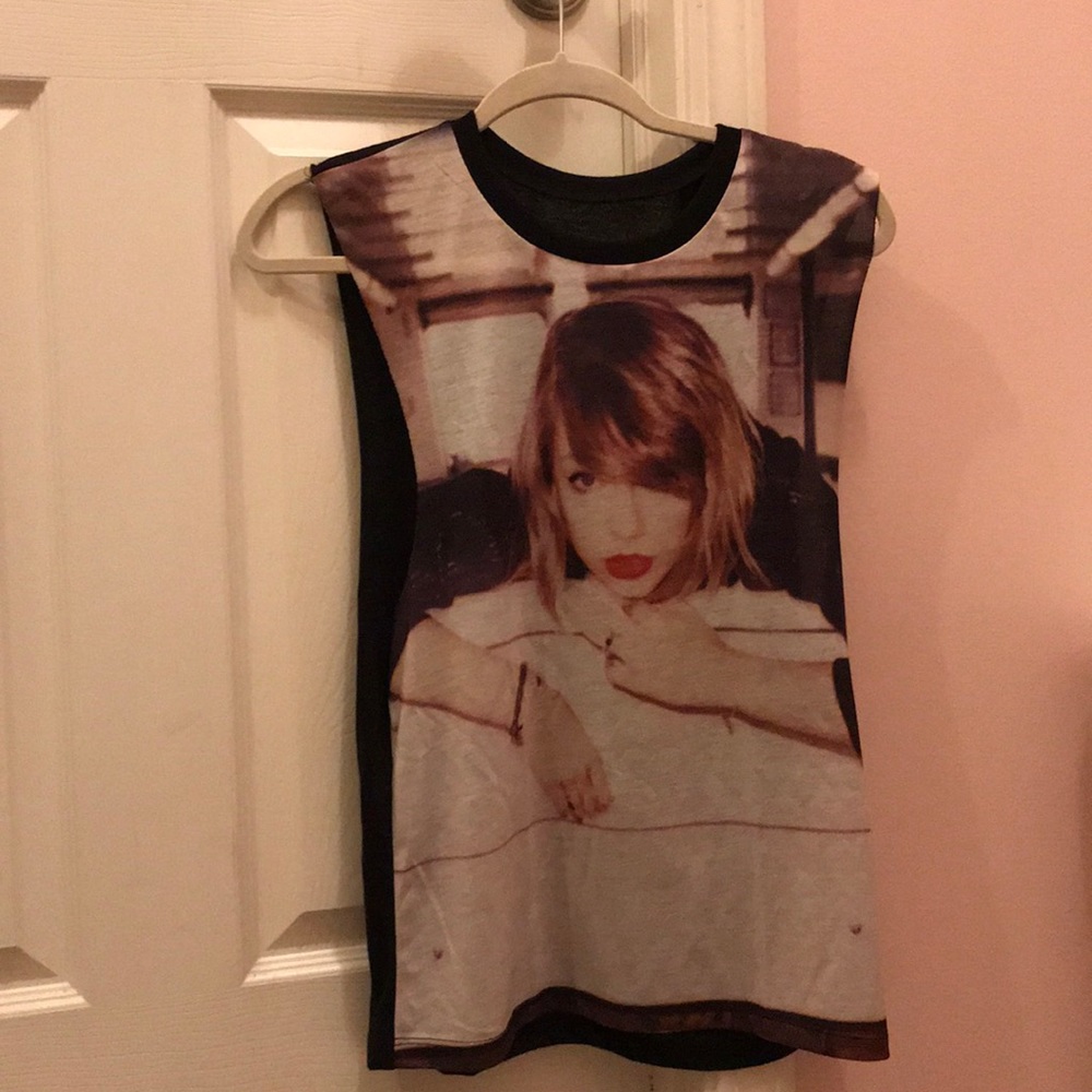 Taylor Swift 1989 top